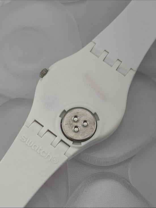 Swatch Watch LW167 CERISE MOI main image 4